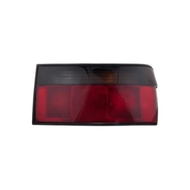 R9 Faırway  SAĞ STOP LAMBASI Pleksan 2800 oem: 7700773355