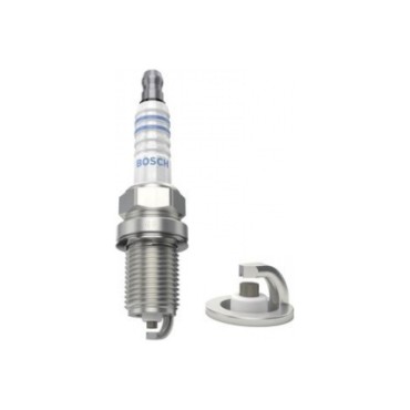 Doğan SLX Tempra R19 Clıo Megane 1.4 ENJ IATEŞLEME BUJİSİ Bosch FR6DC 7924 OEM: 0242240593