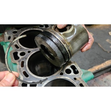  Uno (1983–1995) SEGMAN 040 80.5mm GOETZE 06-835706-00 OEM: 68357060G
